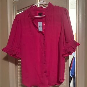 NWT. Ann Taylor Women's Pink button up Blouse
